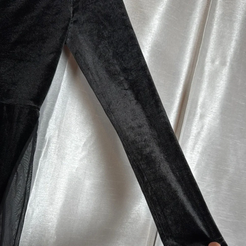 SHEIN‎ Black Long Sleeve Sweetheart Jumpsuit size small
